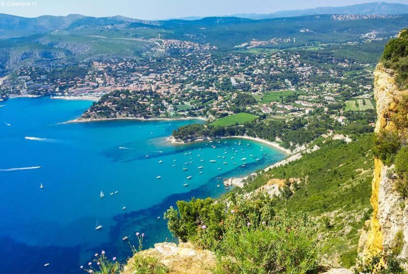 Grande Terrasse Emplacement Au A 1 Minute De La A Pieds Cassis