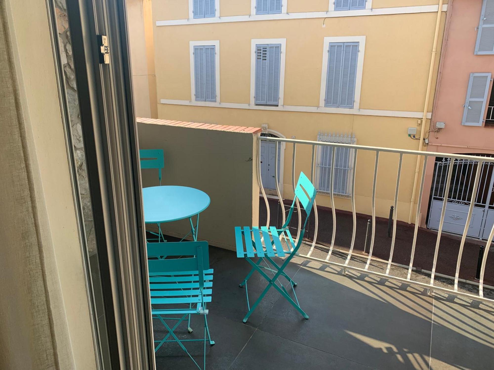 Apartment Grande Terrasse Emplacement Au A 1 Minute De La A Pieds Cassis